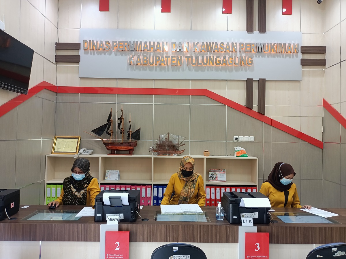 Front Office 2.jpg